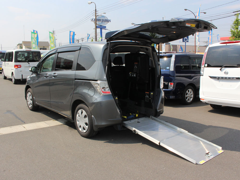 ホンダ フリード 車いすスロープ車 福祉車両の専門店オアシスジャパン