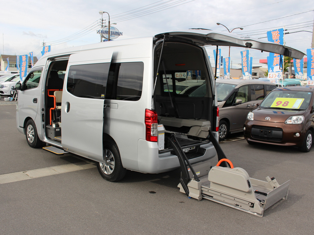 日産 キャラバン 車いすリフト車 福祉車両の専門店オアシスジャパン