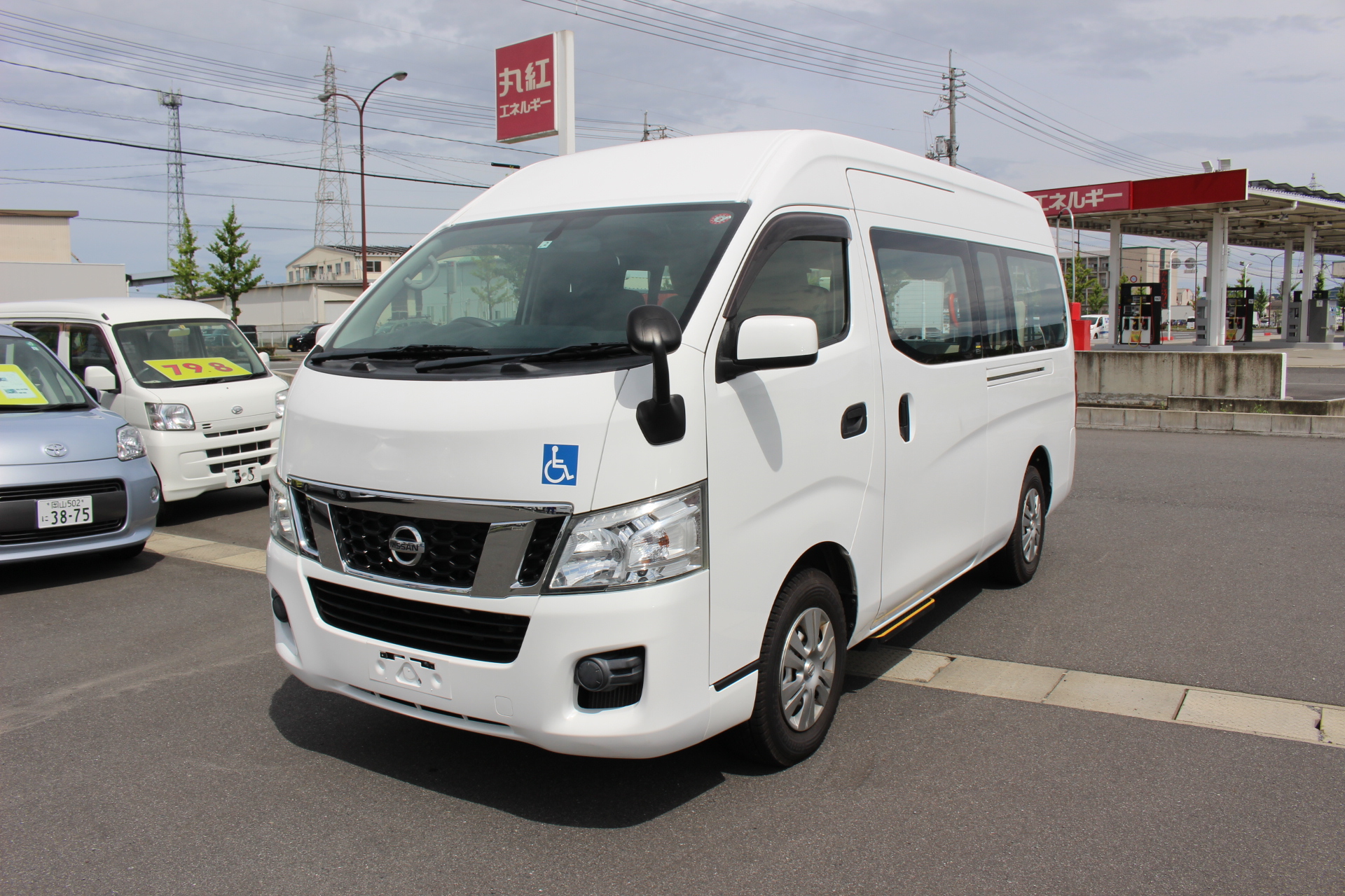 46 キャラバン ４台４wd ２年７月 福祉車両の専門店オアシスジャパン