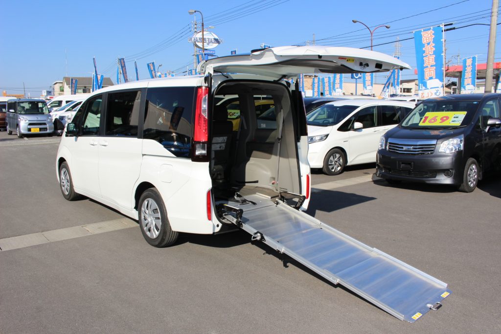 8 ステップワゴン 福祉車両の専門店オアシスジャパン