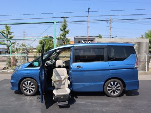 47セレナ 015619 ハイウェイスター助手席 | 福祉車両の専門店オアシス